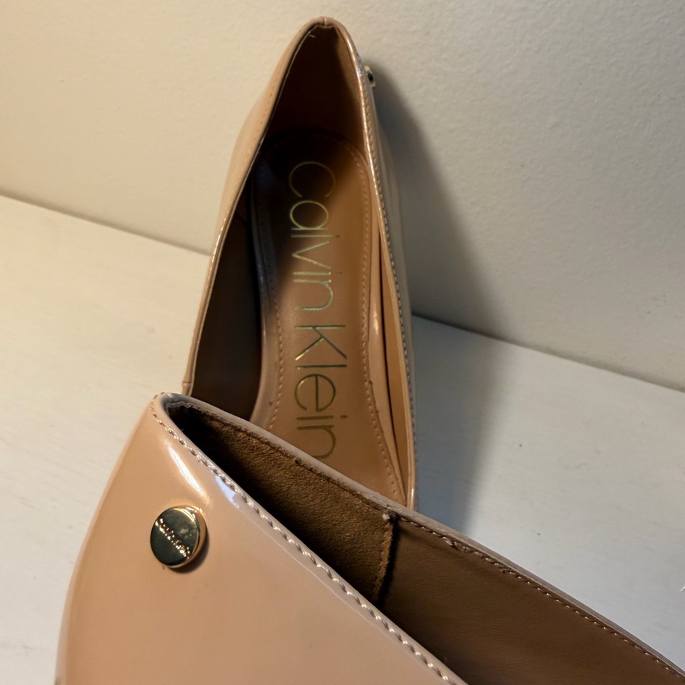 Calvin Klein Women's Beige Flats
